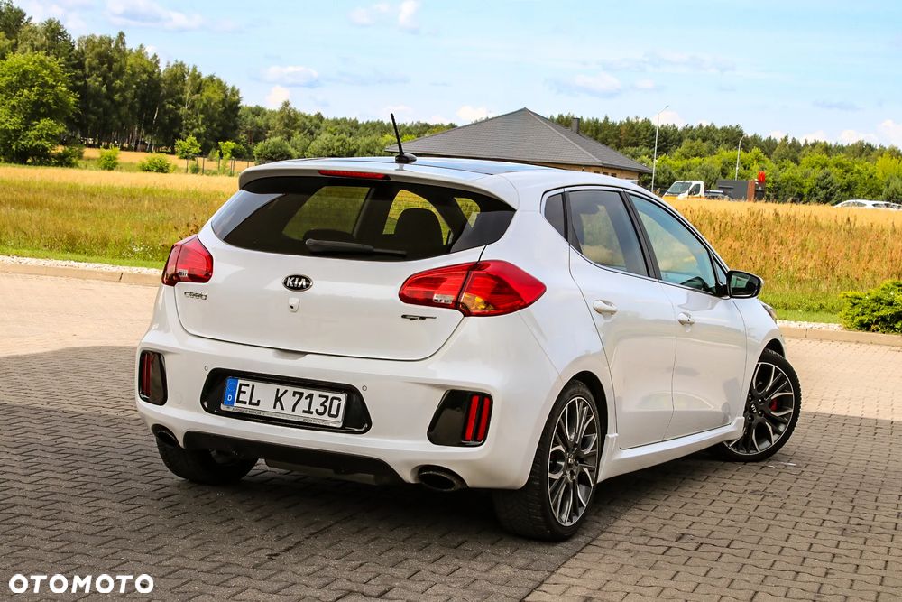 Kia Ceed 1.6 T-GDI GT-Track - 15
