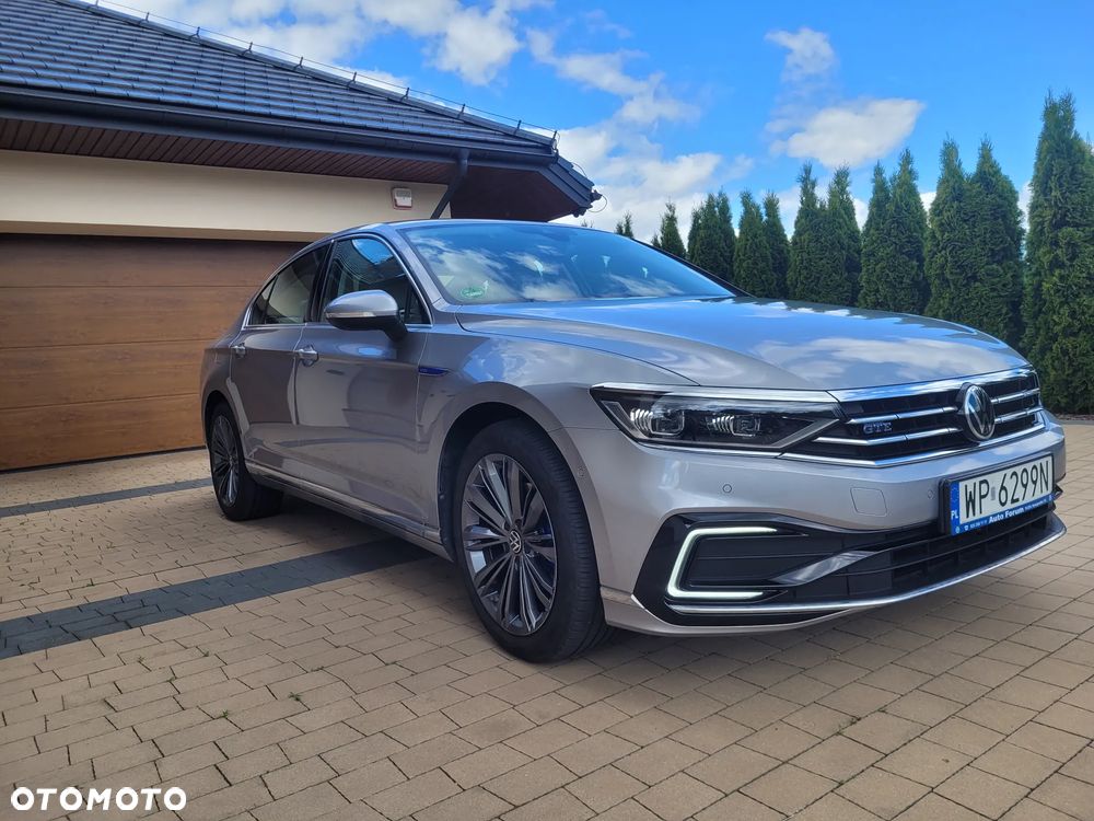 Volkswagen Passat - 3