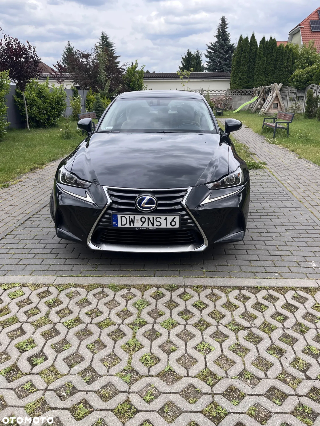 Lexus IS 300h Business Edition - 3