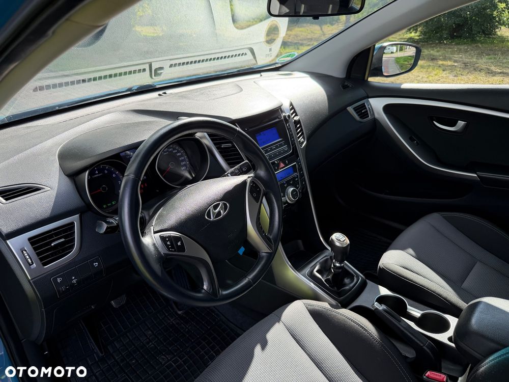 Hyundai i30 blue 1.6 GDI Style - 14