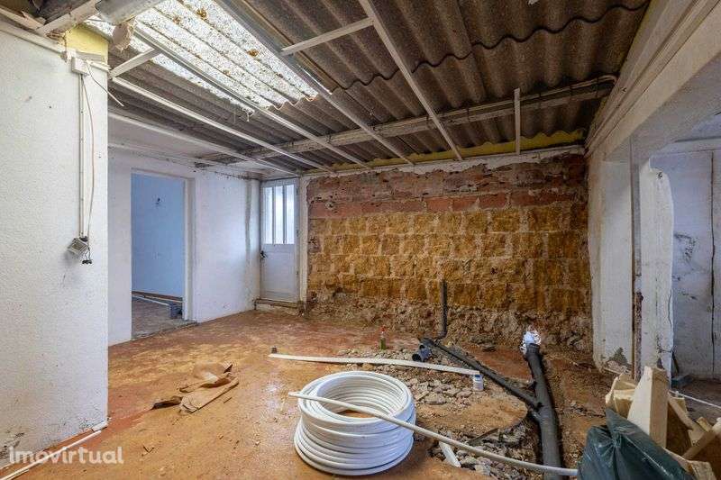 Moradia T2 Totalmente remodelada - 15kms de Santarém - Grande imagem: 4/11