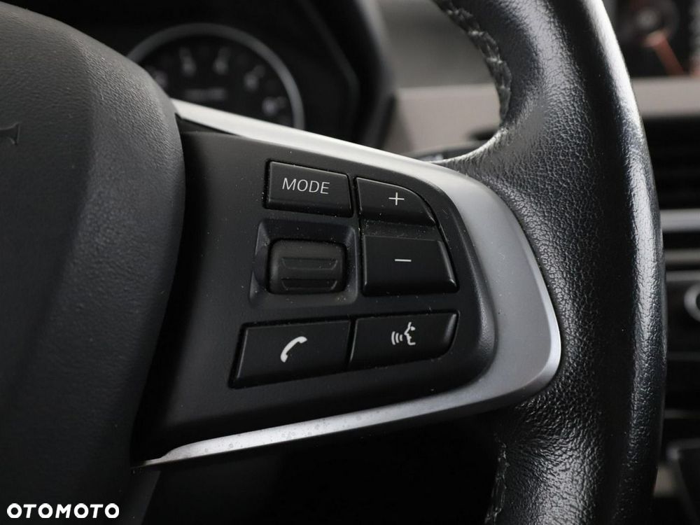 BMW X1 sDrive20i GPF xLine - 30