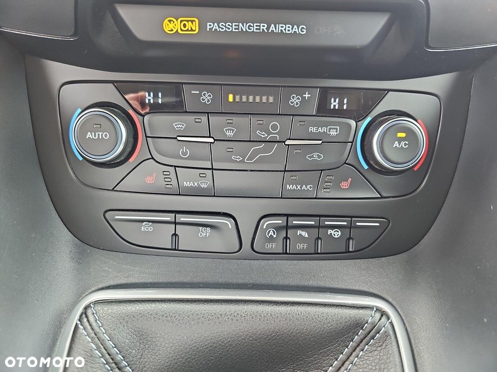 Ford Transit Connect - 25