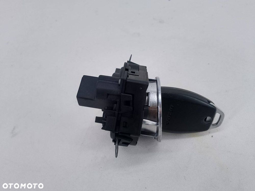 STACYJKA VOLVO V50 30768036 1.6 D - 3