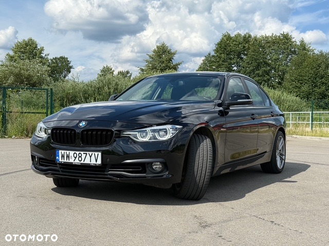 BMW Seria 3 318i - 15