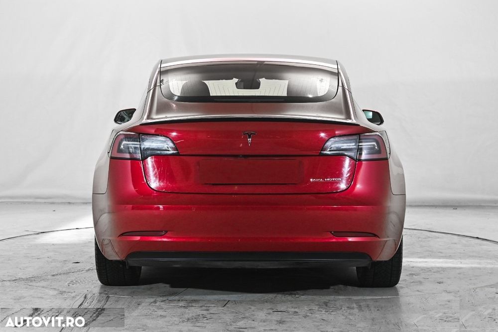 Tesla Model 3 Langstreckenbatterie Allradantrieb Dual Motor Performance - 8