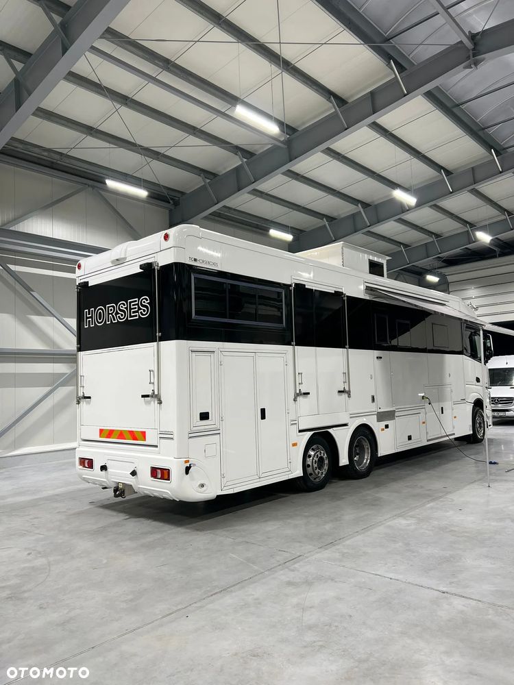 Mercedes-Benz Actros Giga Space 2545 Interhorse PopUp/PopOut - 4