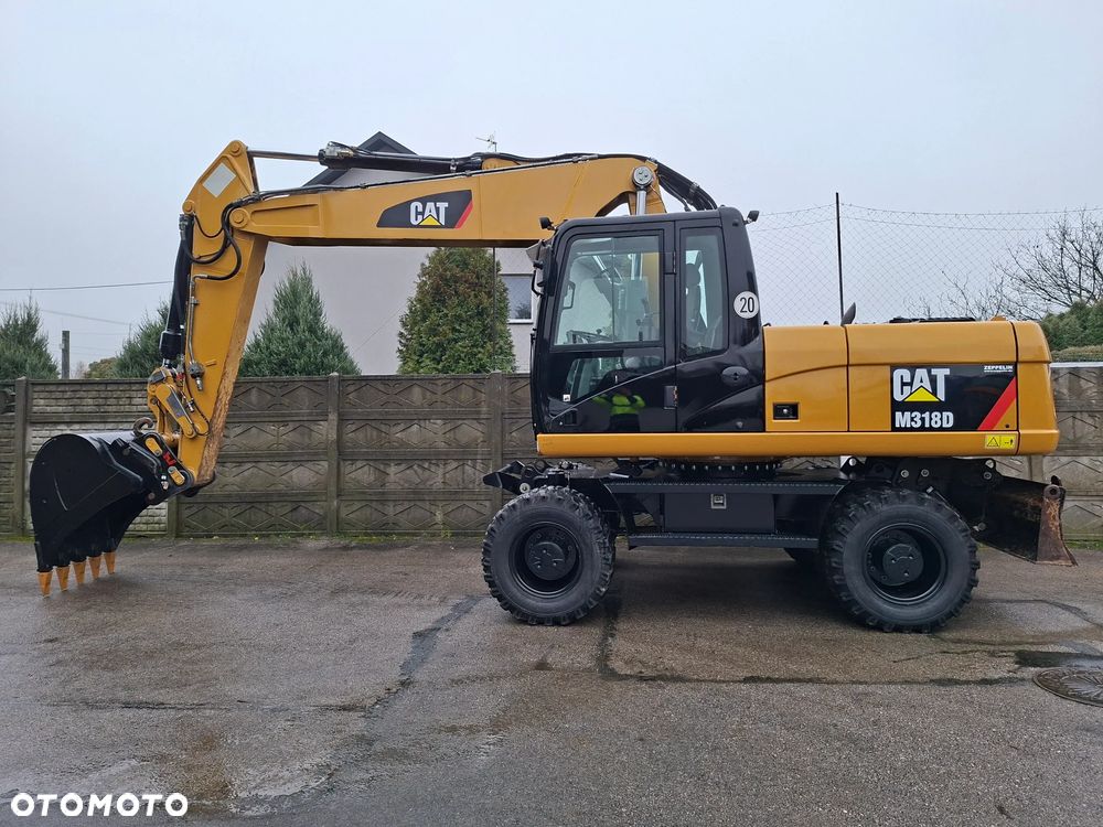 Caterpillar CAT M 318 D - 4