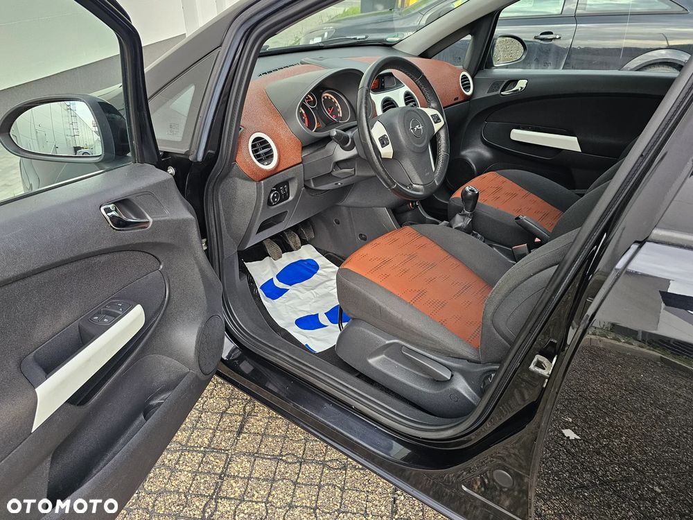 Opel Corsa 1.4 16V Satellite - 8