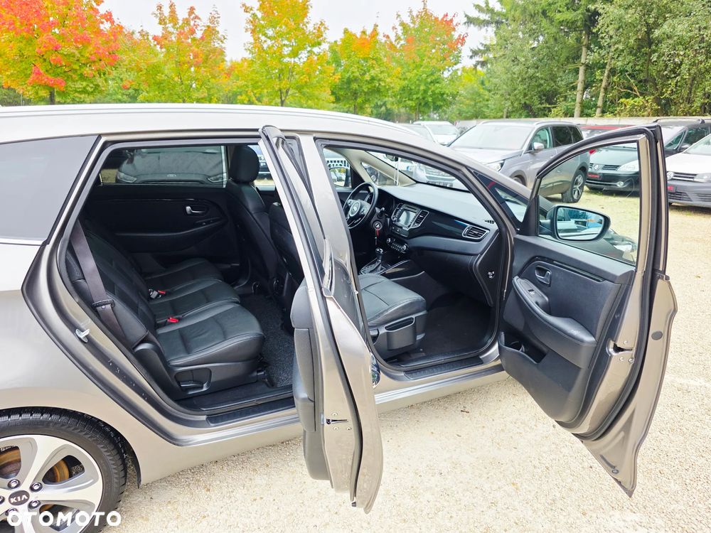 Kia Carens 1.7 CRDi XL 7os DCT - 17