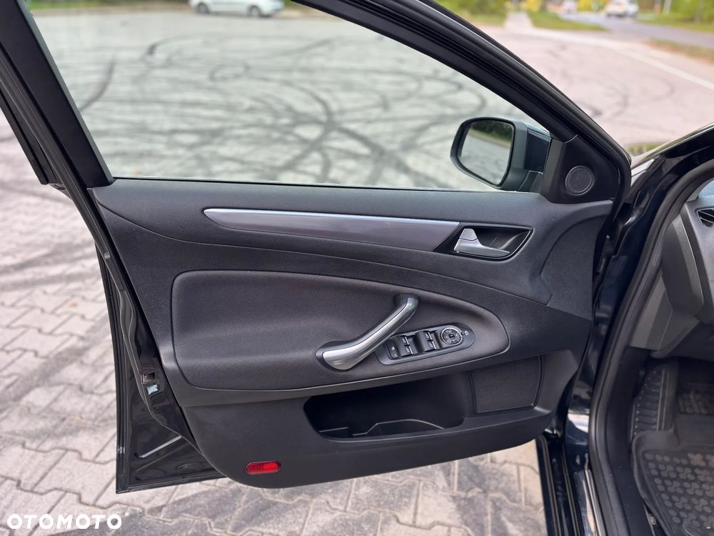 Ford Mondeo 2.2 TDCi Titanium - 19
