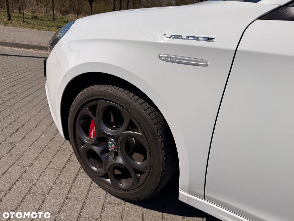 Alfa Romeo Giulietta 1750 TBi Veloce TCT - 10