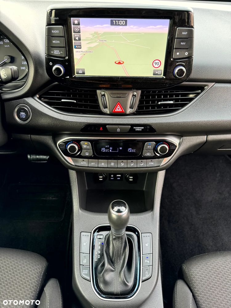 Hyundai i30 1.6 CRDI DCT YES - 13