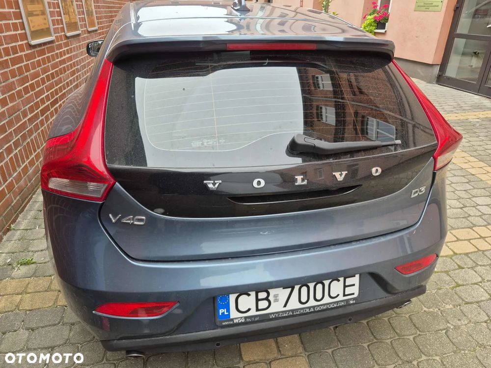 Volvo V40 D3 Momentum - 12