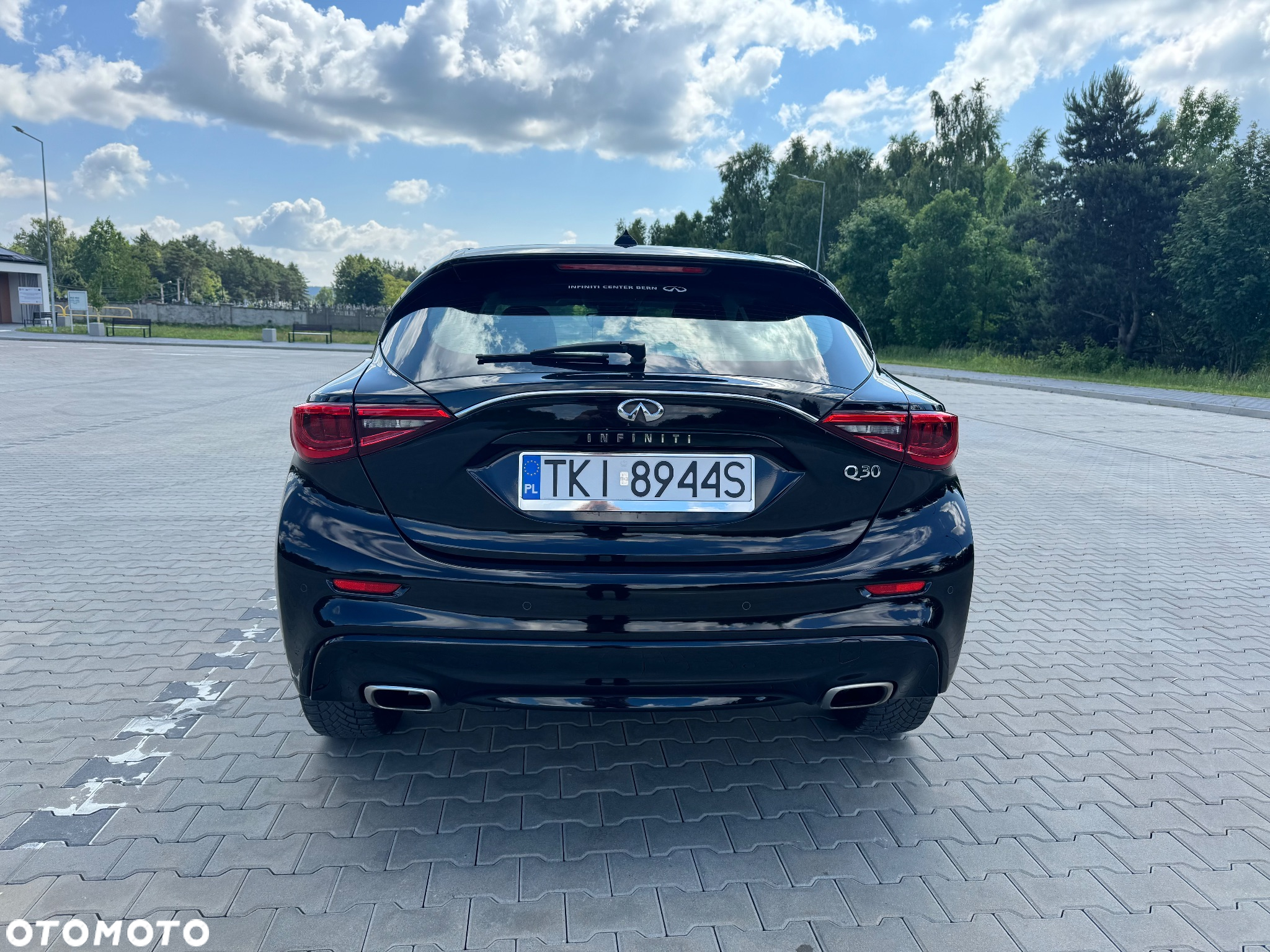 Infiniti Q30 1.6t - 6