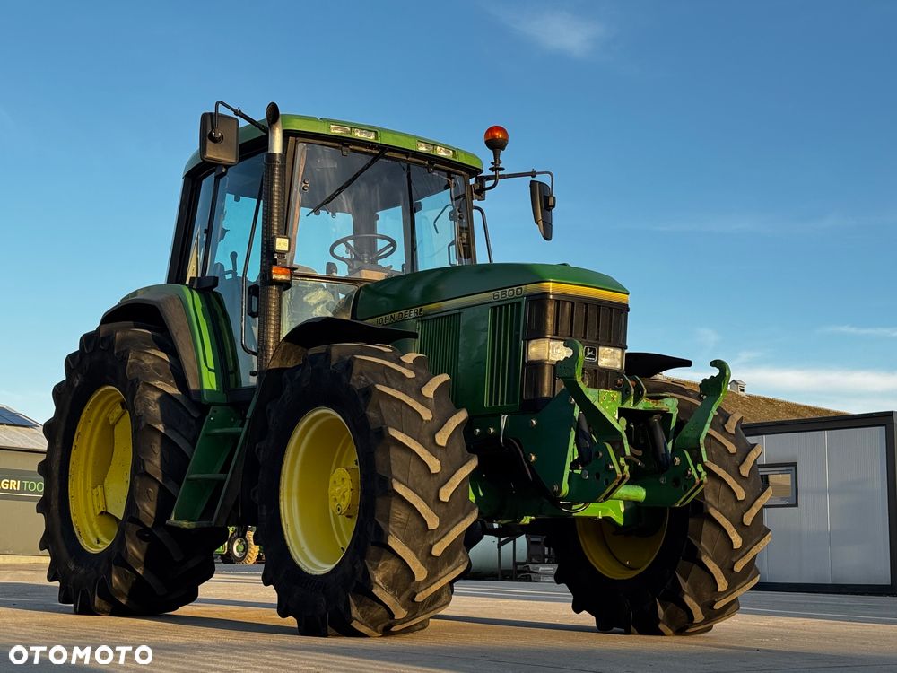 John Deere 6800 - 13