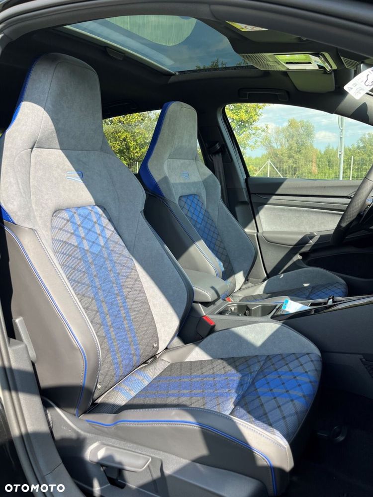 Volkswagen Golf - 7