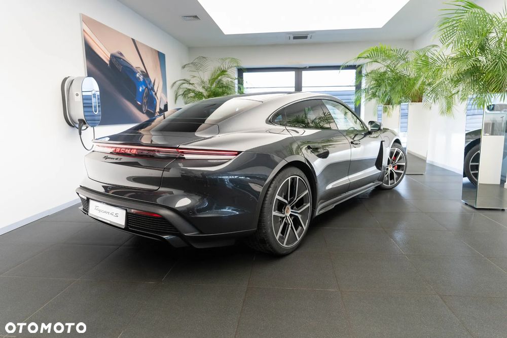 Porsche Taycan 105kWh 4S Black Edition - 8