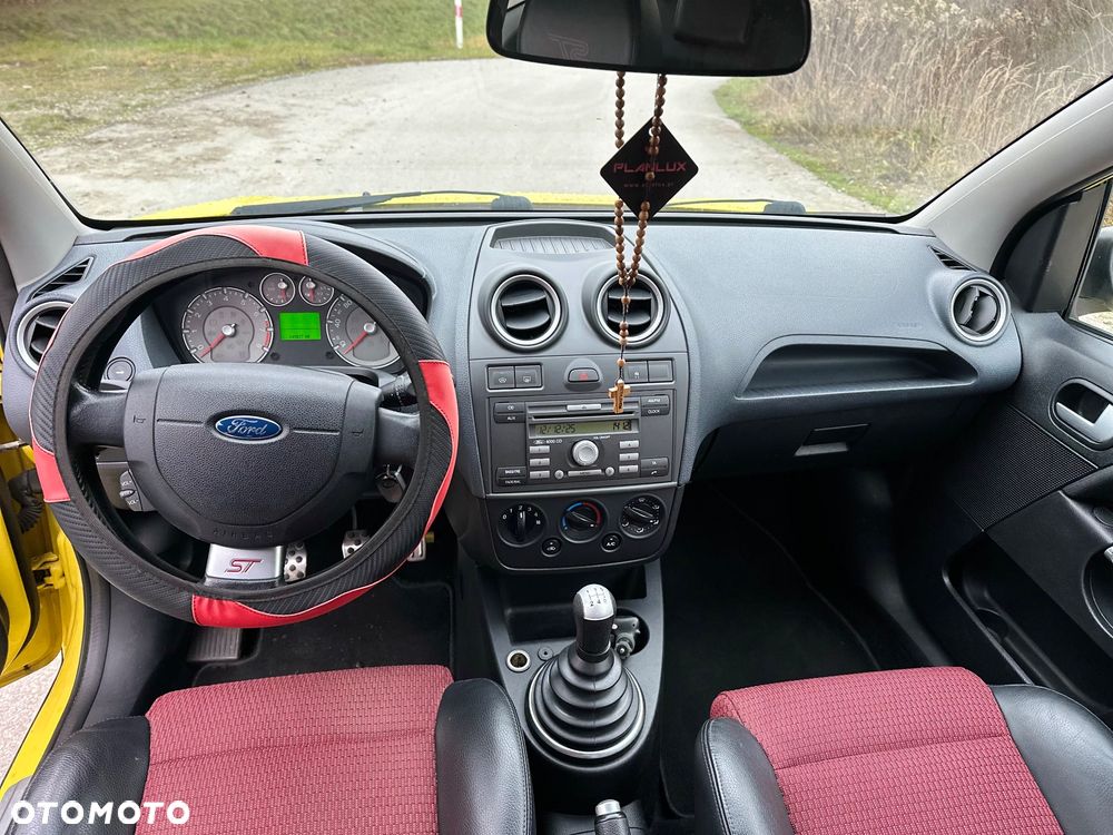 Ford Fiesta - 11
