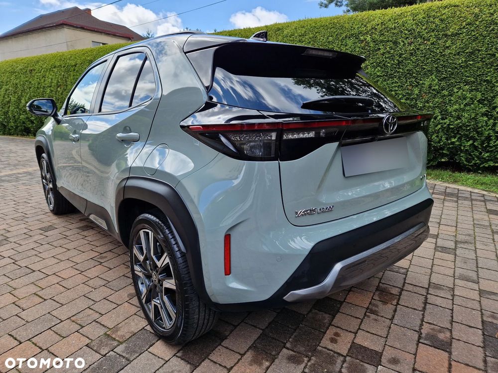 Toyota Yaris Cross Hybrid 1.5 Premiere Edition - 4