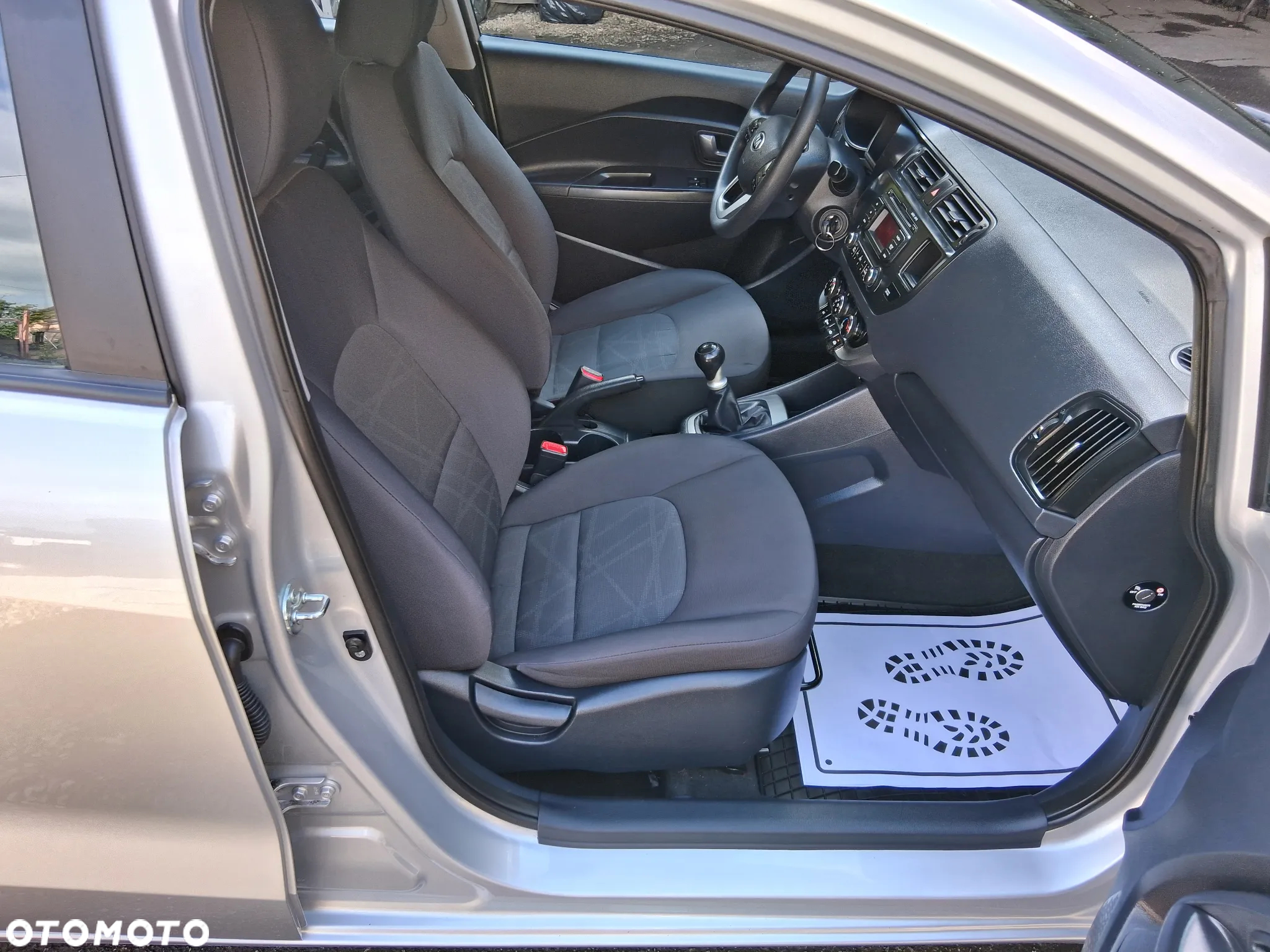 Kia Rio - 9