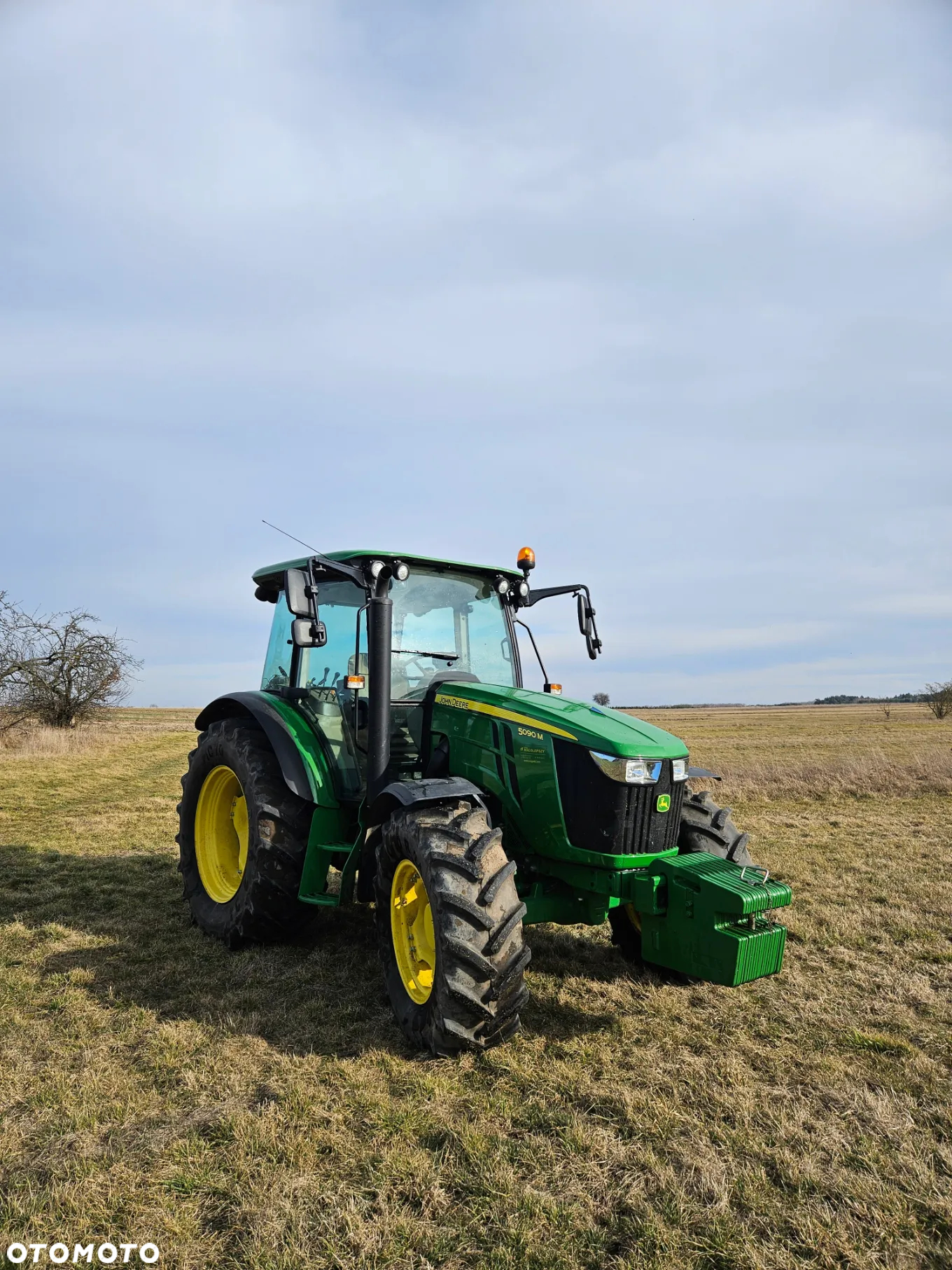 John Deere 5090M - 2