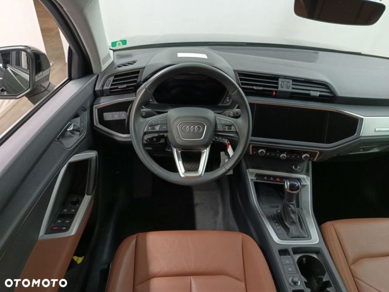 Audi Q3 35 TDI Quattro S tronic - 8