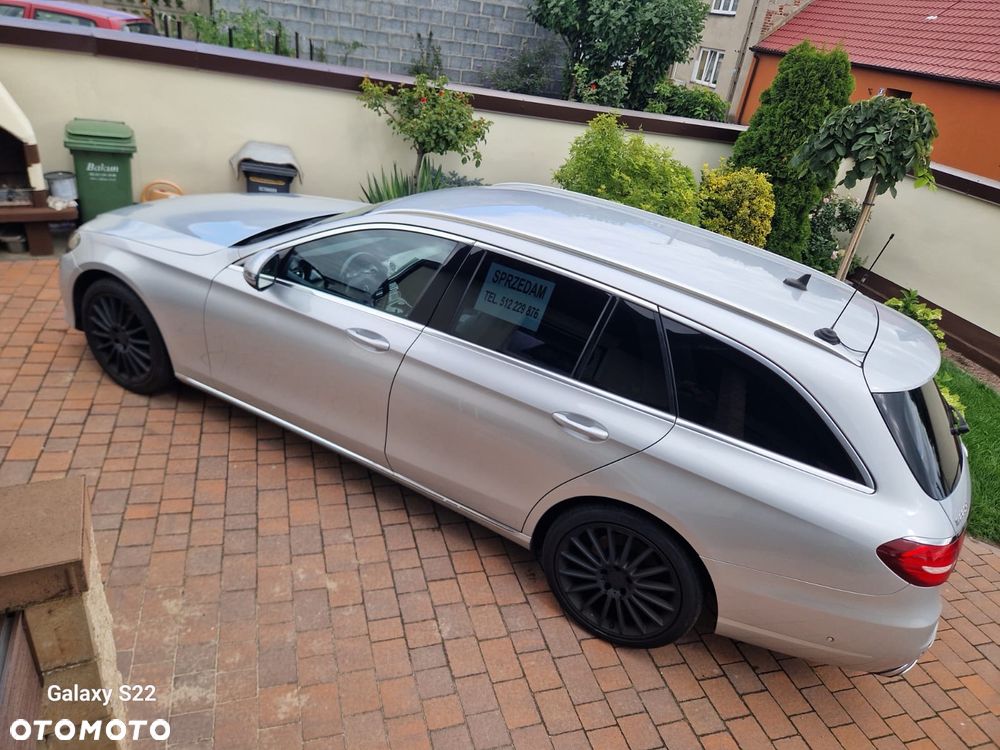 Mercedes-Benz E-Class 2017 photo 2