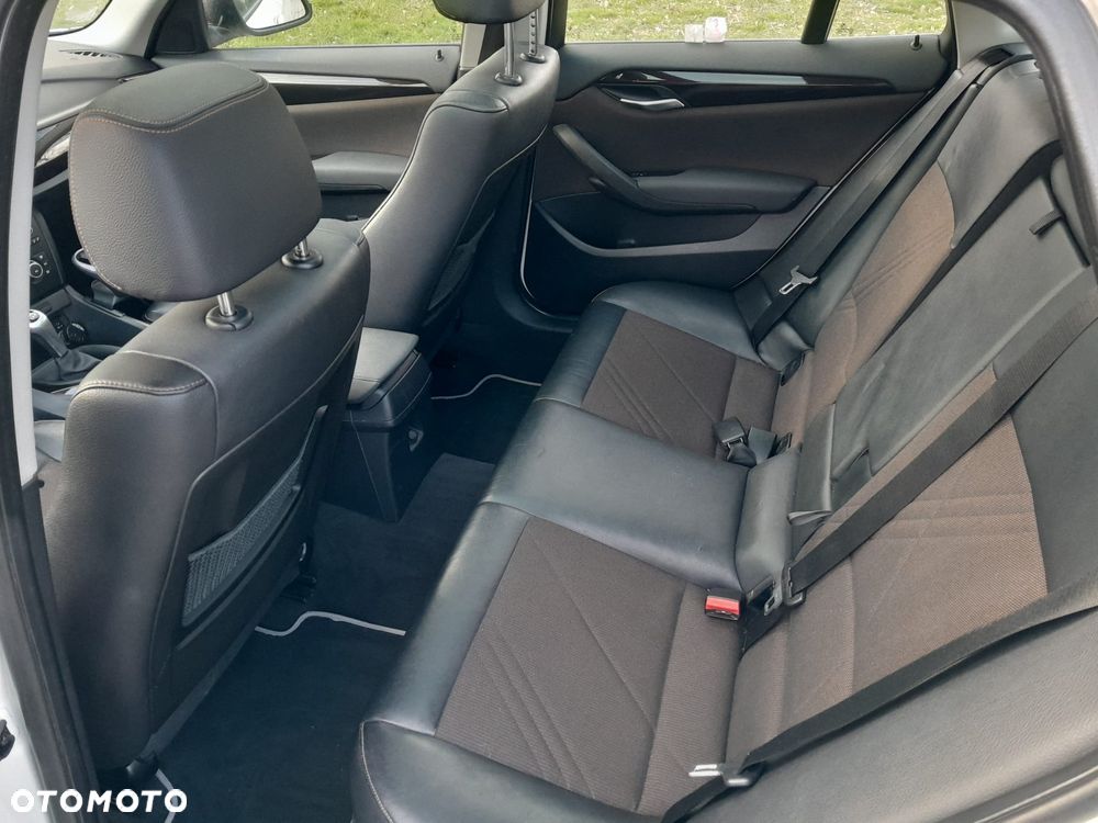 BMW X1 xDrive18d Sport Line - 7