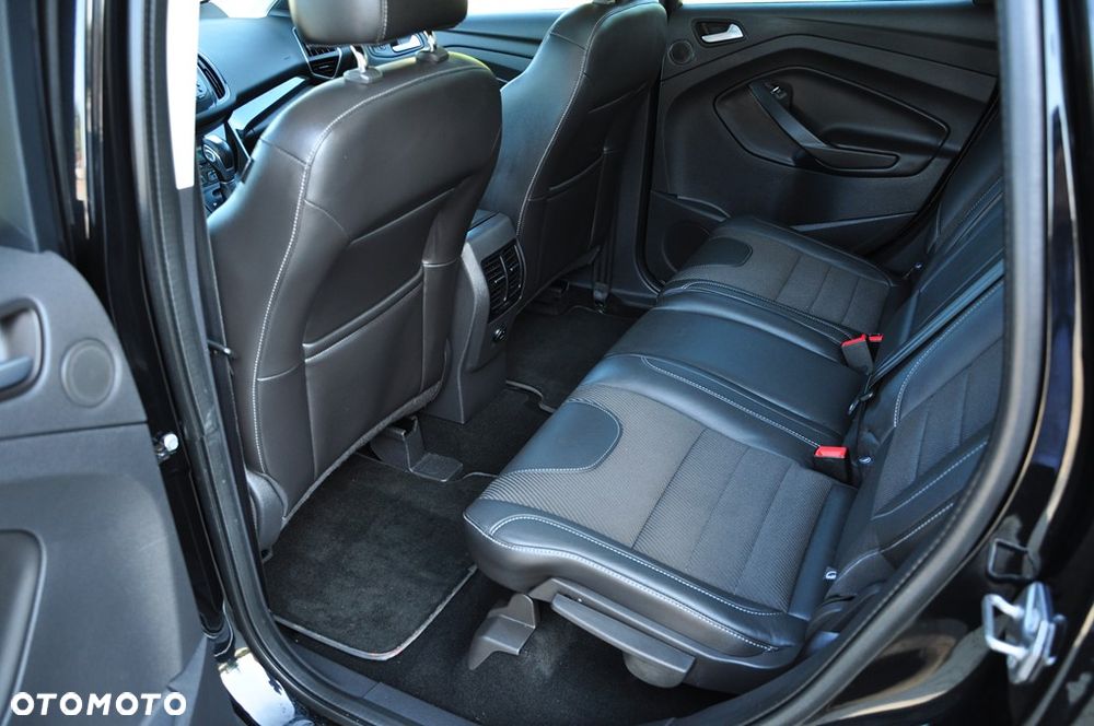 Ford Kuga 2.0 TDCi 4WD Titanium - 24