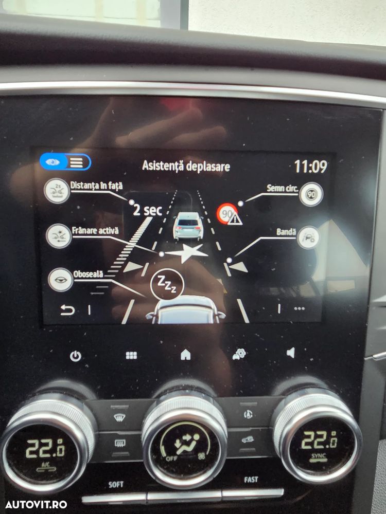 Renault Megane TCe 140 GPF LIMITED - 13