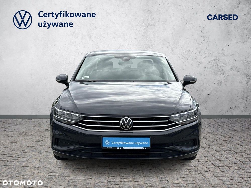Volkswagen Passat - 9