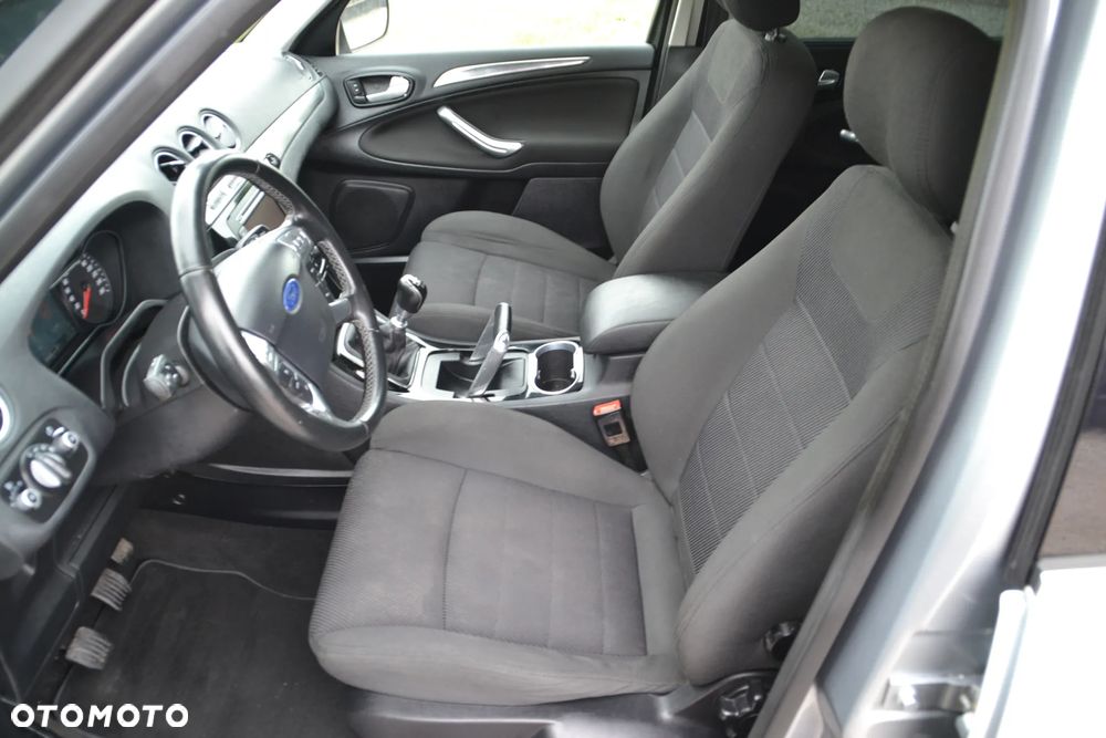 Ford S-Max 1.6 EcoBoost Titanium - 24