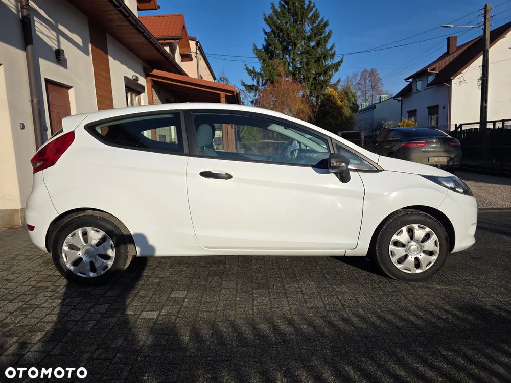 Ford Fiesta 1.25 Ambiente - 11