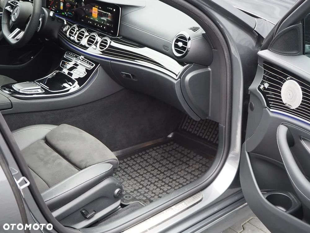 Mercedes-Benz Klasa E 220 d 4-Matic AMG - 10
