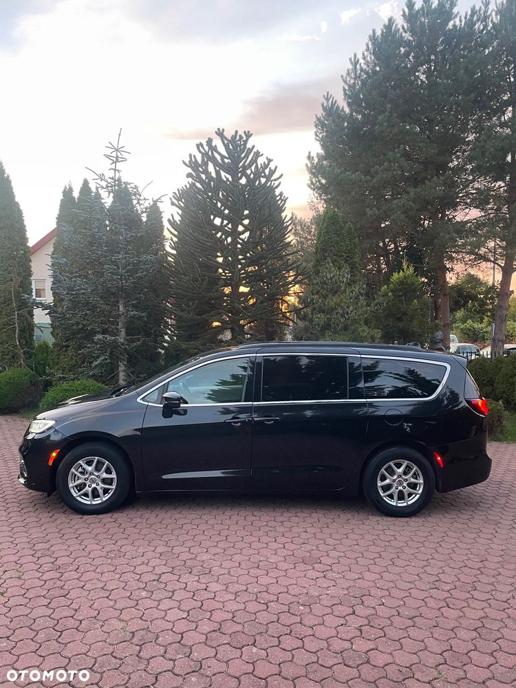 Chrysler Pacifica - 3