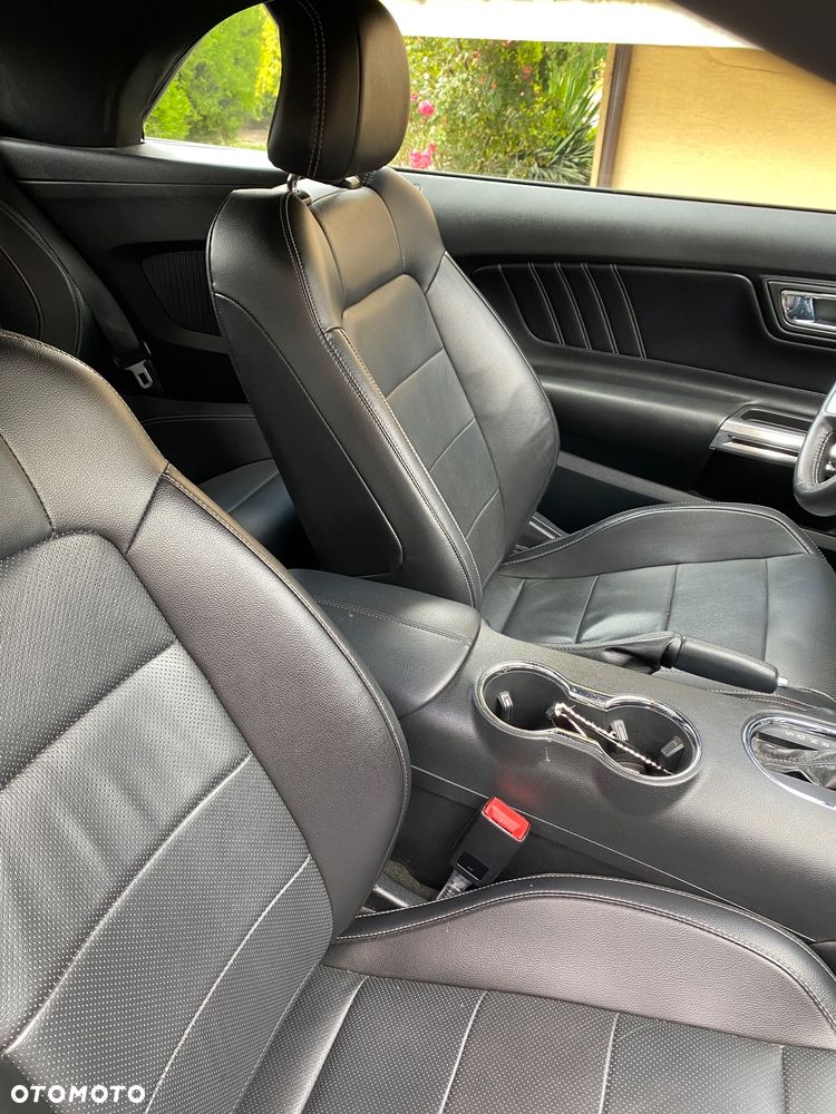 Ford Mustang 3.7 V6 - 16