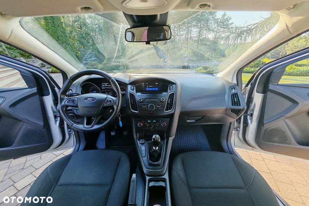 Ford Focus 1.0 EcoBoost Titanium - 9