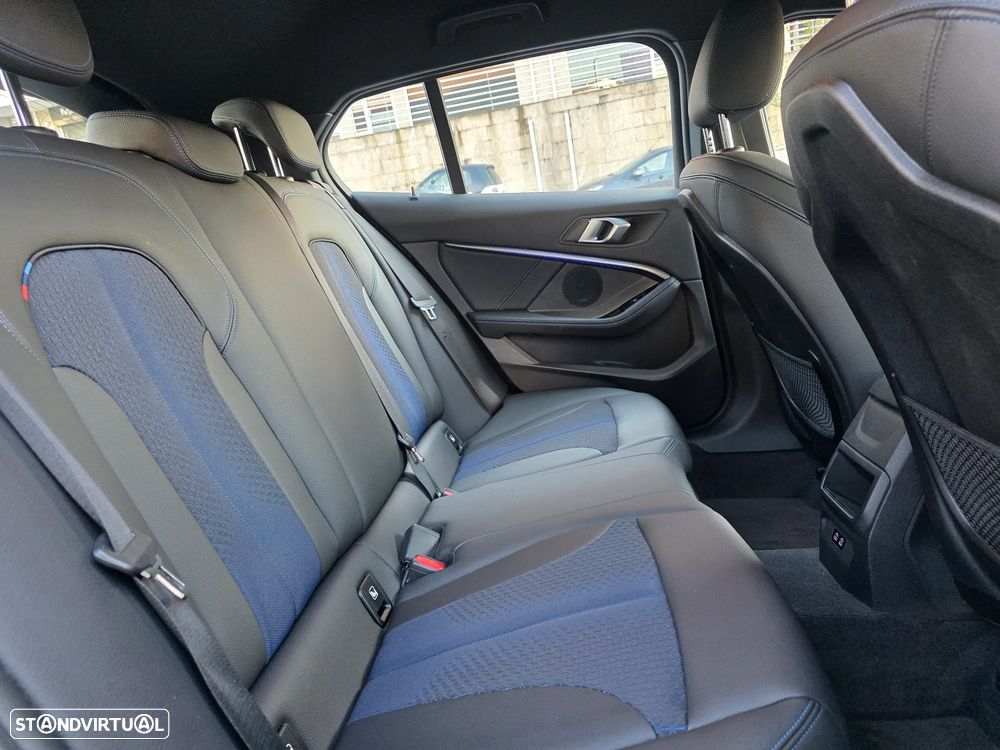 BMW 118 i Pack Desportivo M Auto - 22