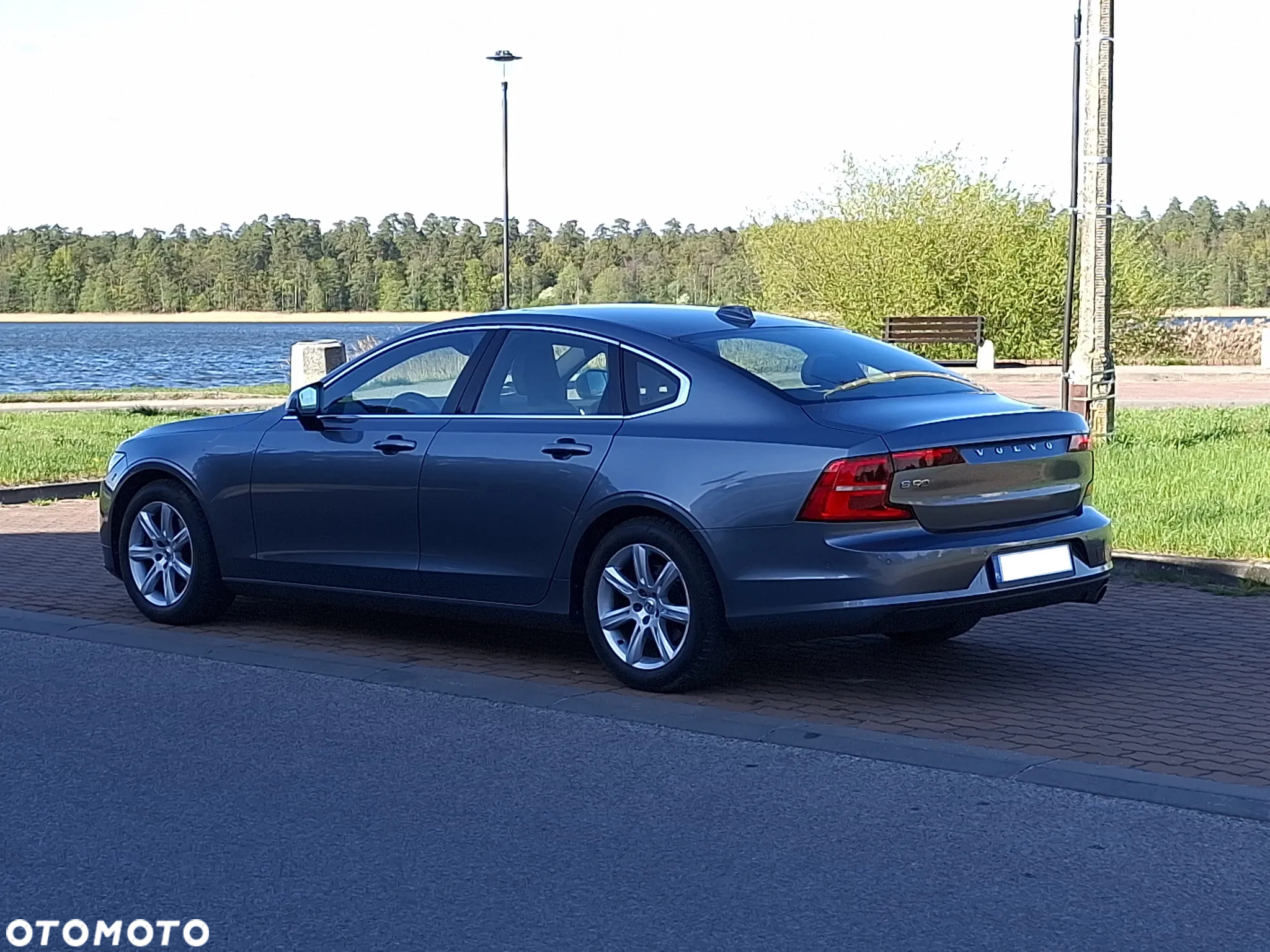 Volvo S90 D4 Momentum - 2