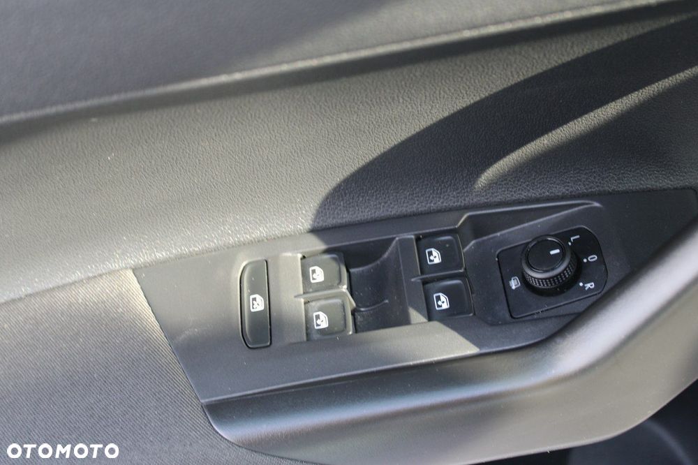 Volkswagen Polo - 18