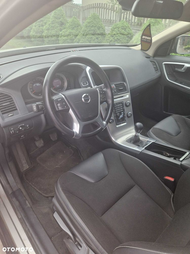 Volvo XC 60 - 8