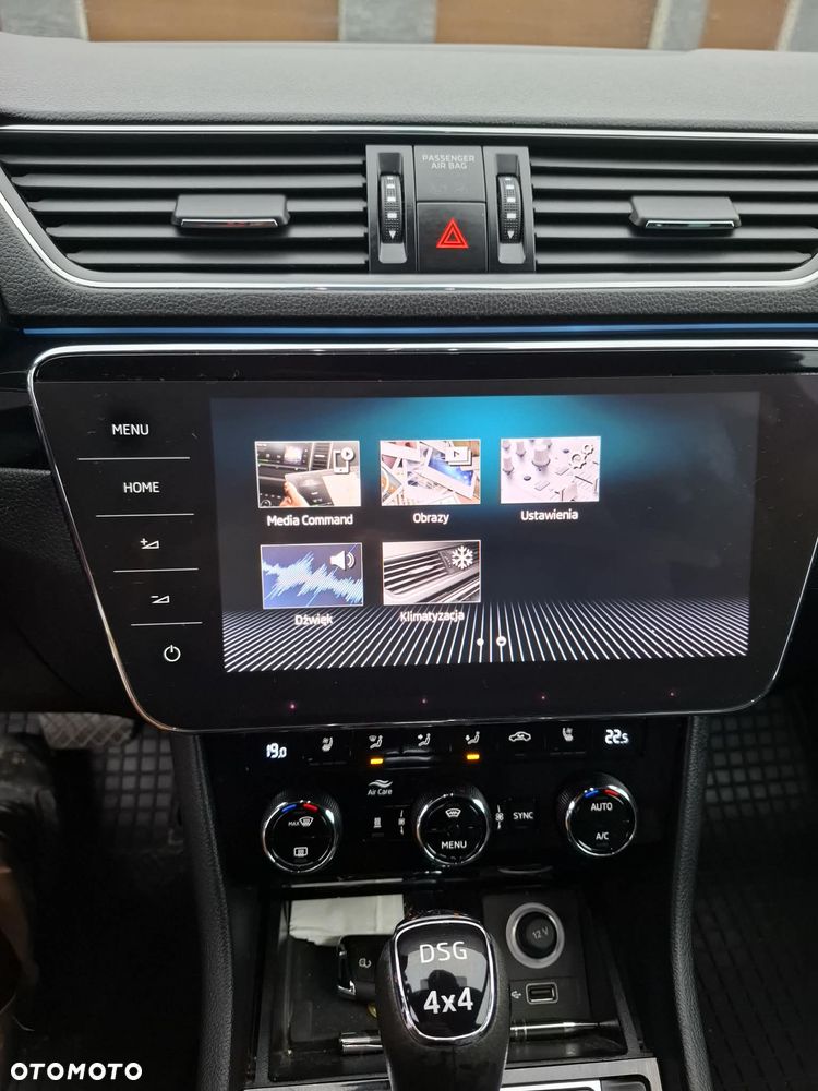 Skoda Superb 2.0 TDI 4x4 L&K DSG - 20