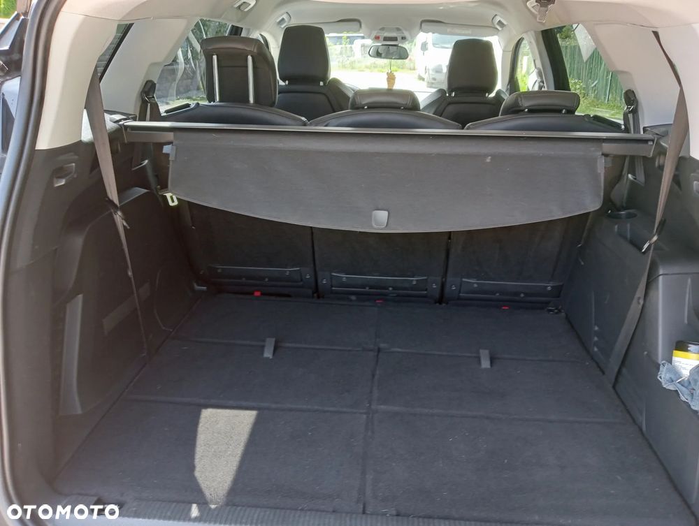 Peugeot 5008 - 5