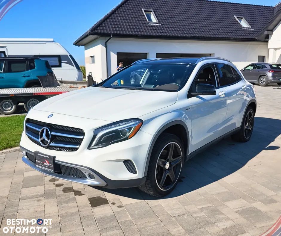 Mercedes-Benz GLA 250 4-Matic - 2