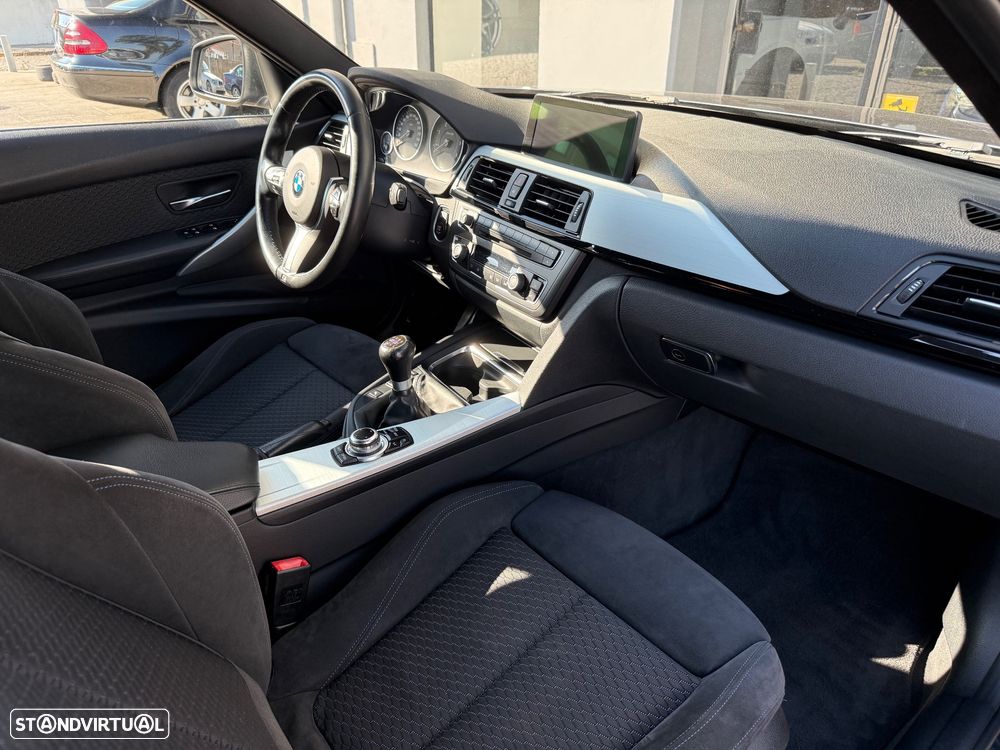 BMW 320 d Touring Pack M - 17