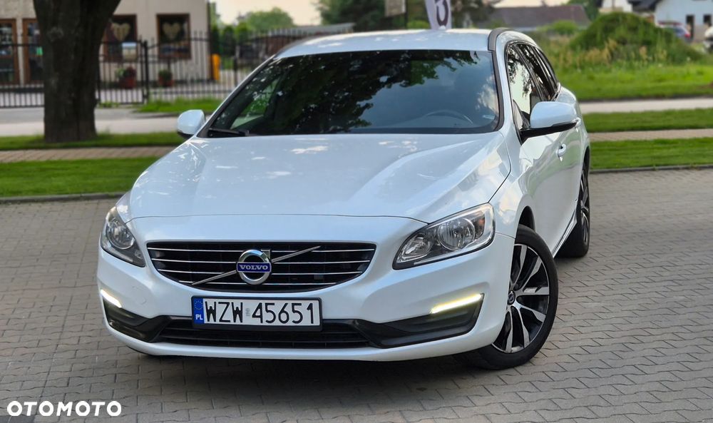 Volvo V60 D3 Momentum Core - 2