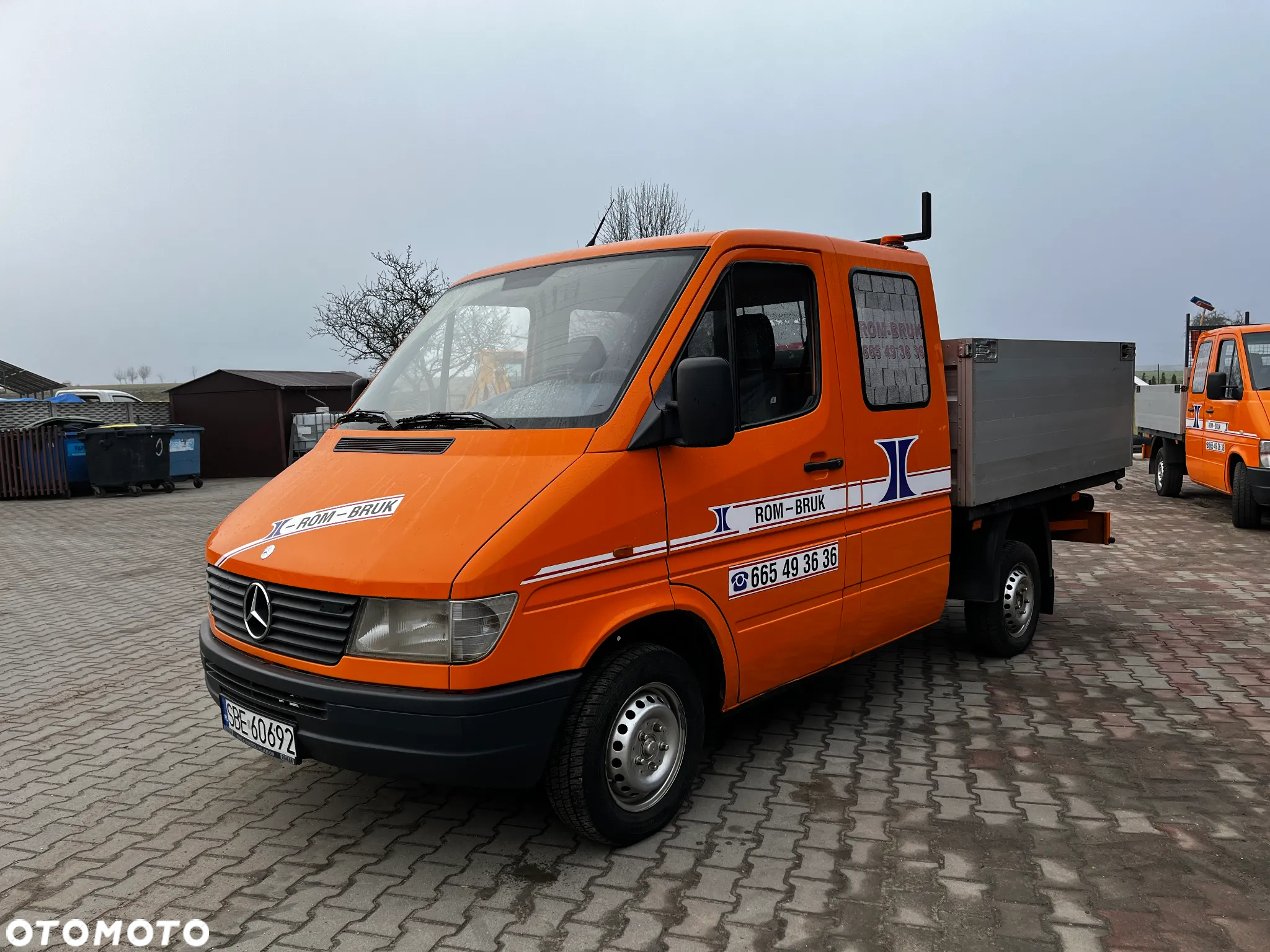 Mercedes-Benz 208 - 3
