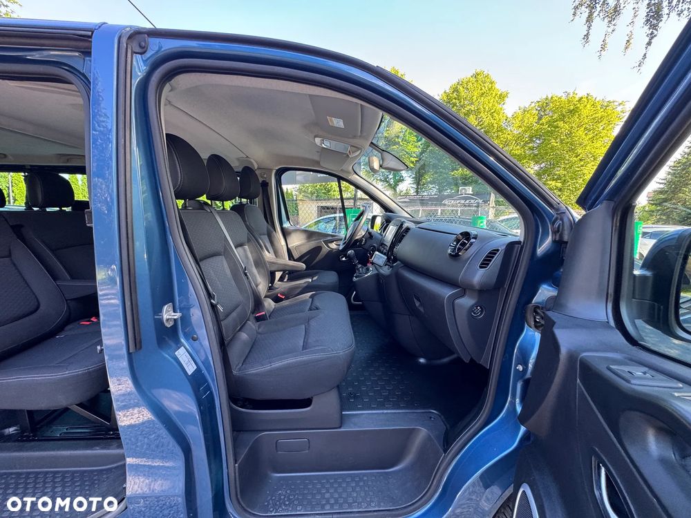 Opel Vivaro - 11