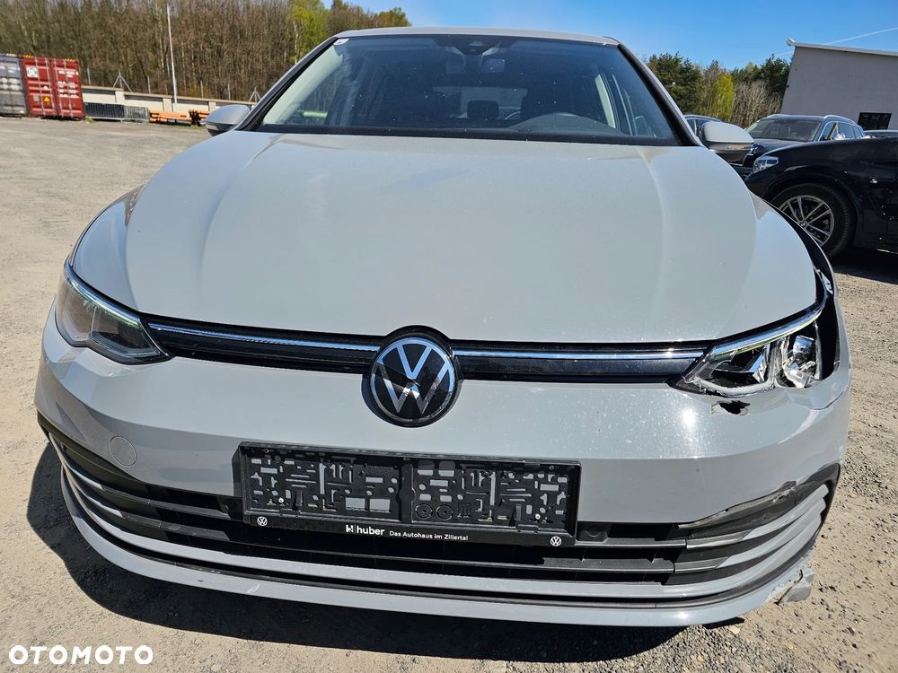 Volkswagen Golf - 11